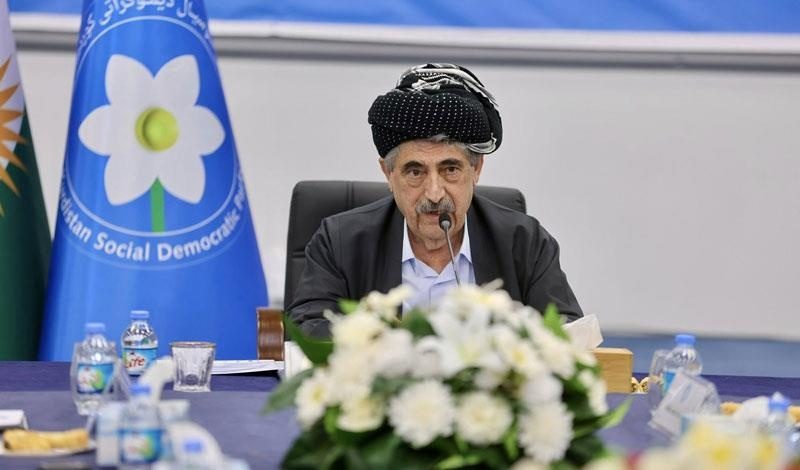 محمد حاجی محمود: عقب‌نشینی المالکی به‌خاطر فشار ترامپ، خیانت به اسلام و تشیع است