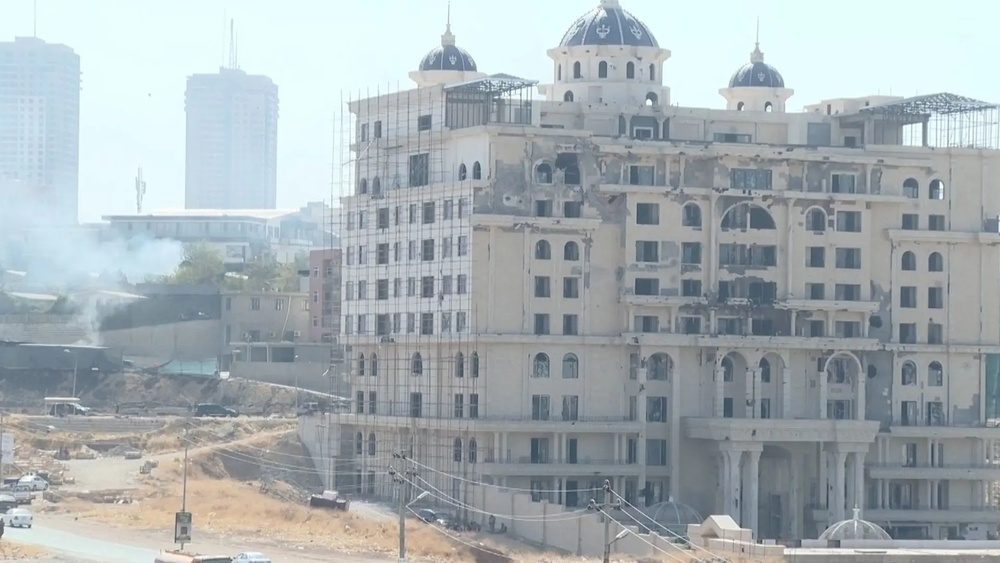 همگام با لاهور طالبانی و برادرش، تمامی همراهان بازداشت شدە آنها اعلام اعتصاب کردند