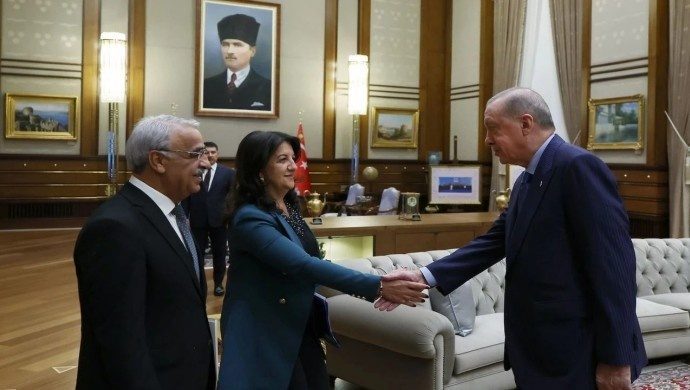 دیدار اعضای هیأت امرالی با اردوغان با موضوع روند صلح و تحولات سوریه پایان یافت + فیلم