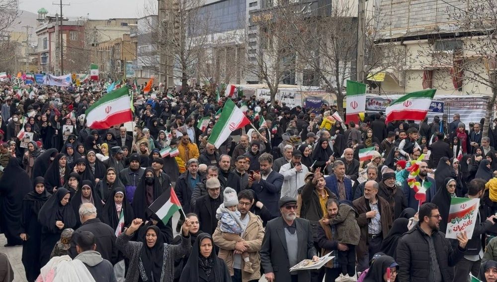 مراسم راهپیمایی ۲۲ بهمن در استان کرمانشاه برگزار شد