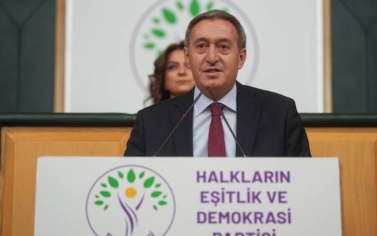 تونجر بکرخان از اردوغان خواست در روند صلح نقش فعال‌تری ایفا کند