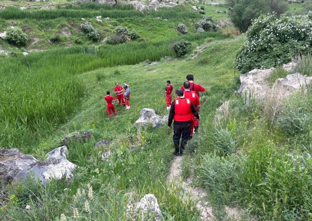 کودک ٥ ساله ماکویی غرق شد / کشف جسد بعد از ٧ ساعت جست و جو