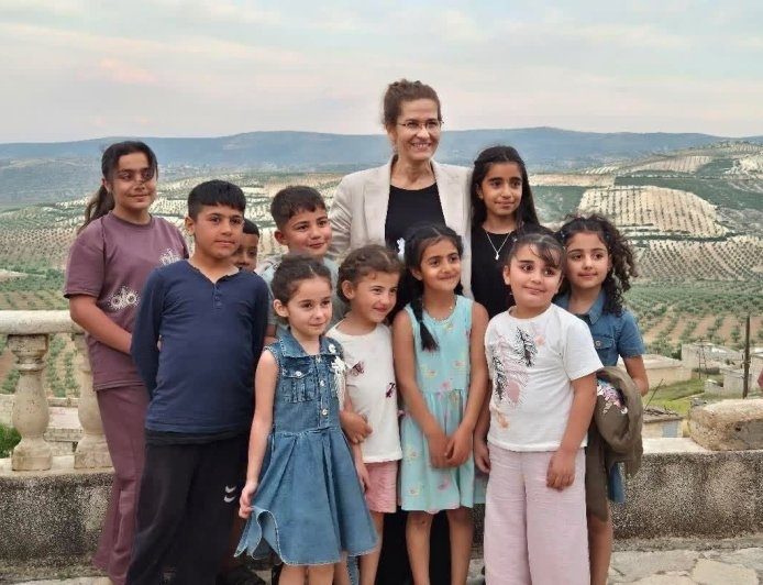 ئیلهام ئەحمەد دوای نۆ ساڵ گەڕایەوە بۆ عەفرین