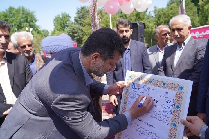 جشنواره گلاب گیری خوی در تقویم گردشگری ایران ثبت شد