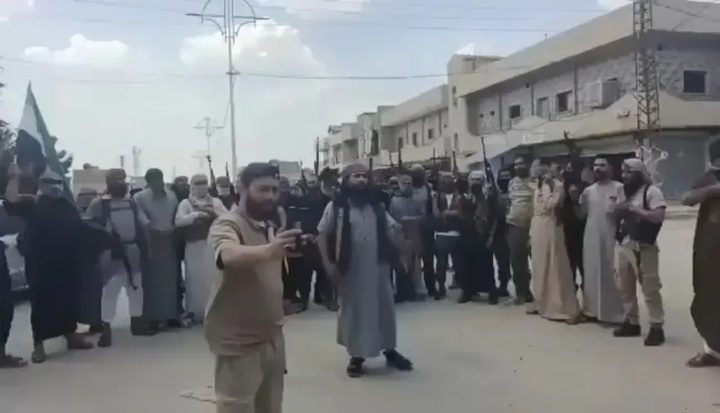 هەڕەشەی چەکدارە توندڕەوەکان لەو ئاوارە کوردانەی دەگەڕێنەوە بۆ سەرێکانی