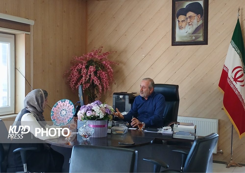 استعفای شهردار قروه قابل قبول نیست/اعضای شورا منفعت عموم را نمی بینند