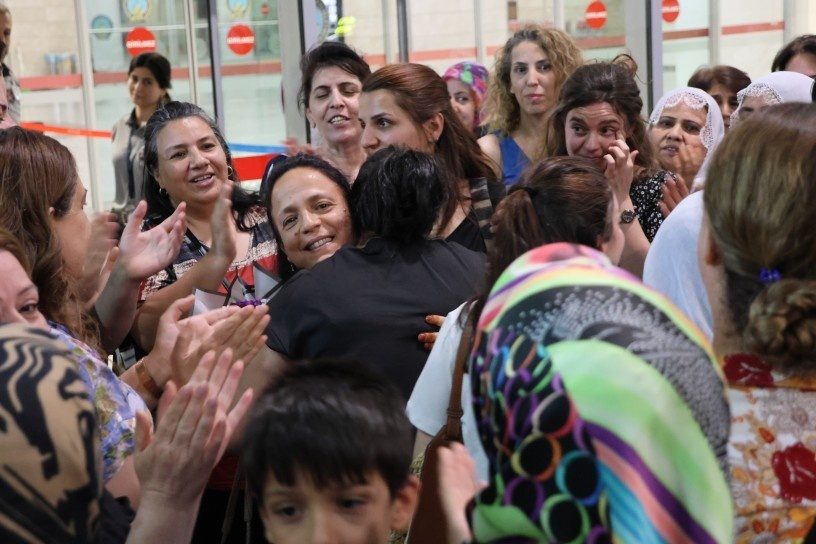 آزادی زن عضو PKK پس از ۳۰ سال حبس؛ ما هنوز به صلح ایمان داریم