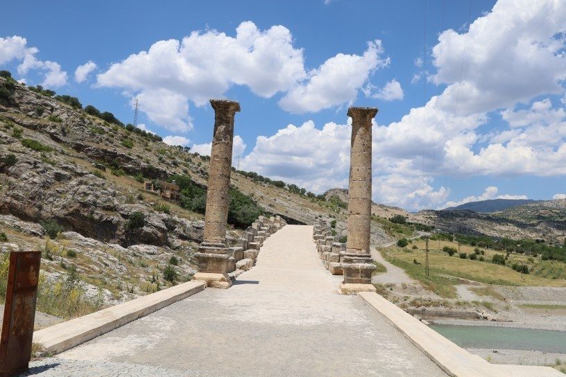 پل دوهزار ساله جندره؛ شاهکار مهندسی در کردستان ترکیه + فیلم و تصاویر