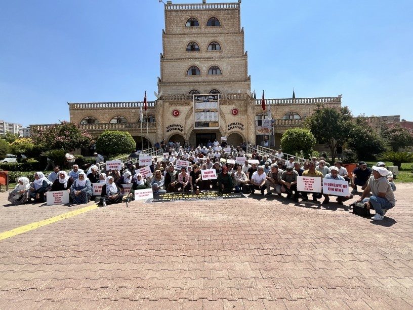 تجمع اعضای دم پارتی و درخواست استعفای شهردار فاسد؛ ماجرا چه بود؟ + فیلم
