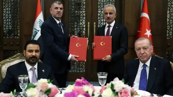 Tension at the signing ceremony of the agreements between Turkey and Iraq