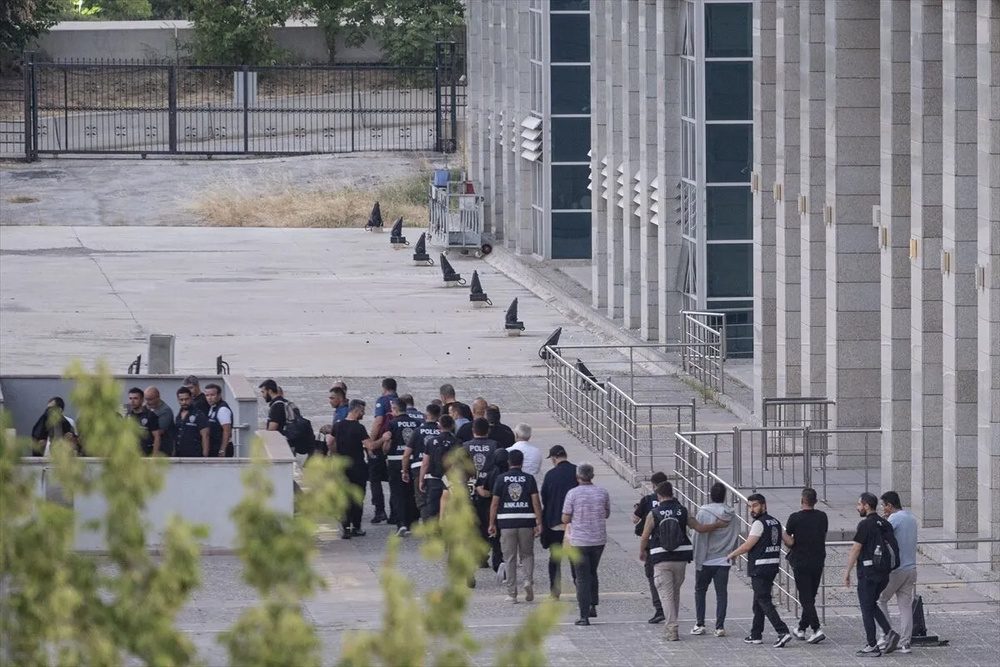 شهردار اتیمسگوت آنکارا و ۳۹ نفر دیگر از مدیران شهرداری راهی زندان شدند