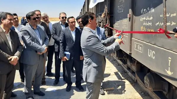 ترانزیت ریلی نفت عراق به ترکیه و افغانستان از طریق ایران آغاز شد